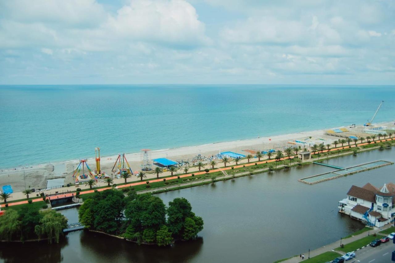 Nuage - 1St Line Sea View Apartments Batumi Exterior foto